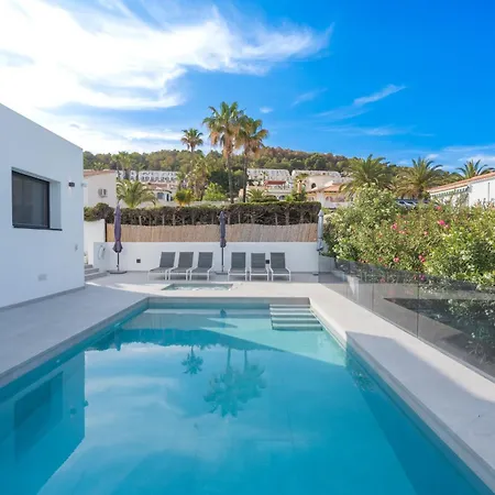 Villa Costablancadreams White Flamingo In *