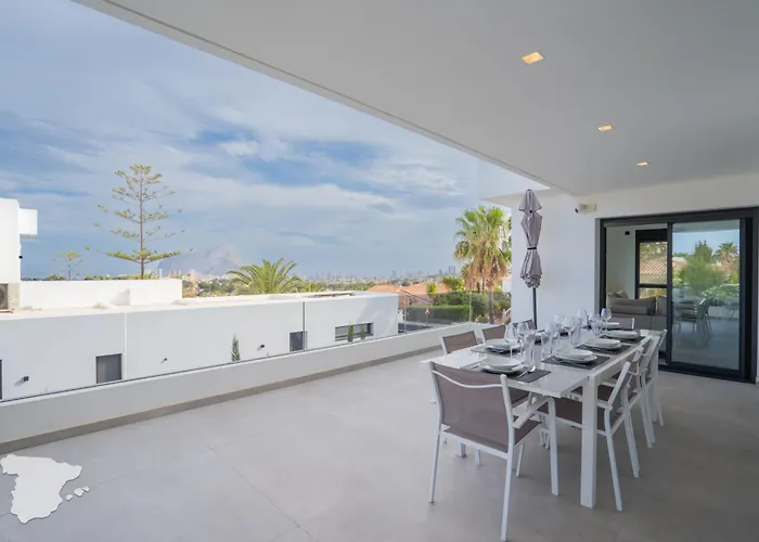 Villa Costablancadreams White Flamingo In *